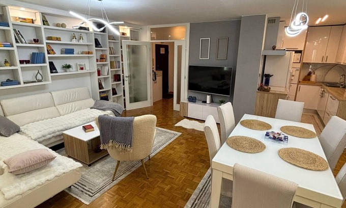Zagreb Apartamento | Apartamento para dos personas con aire acondicionado Zagreb (A-23782-a)