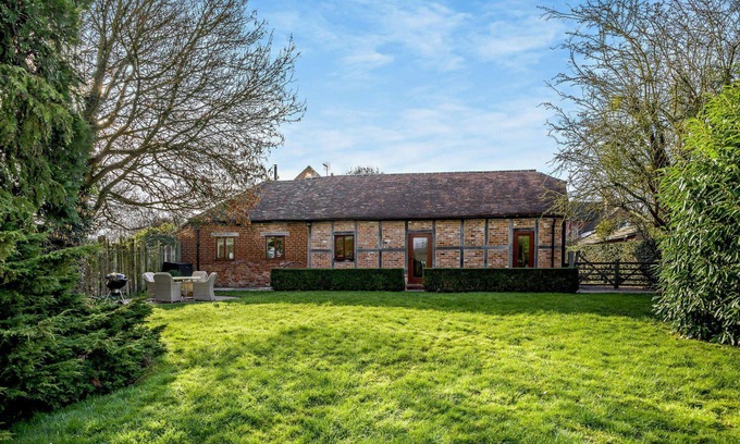 Pershore Cabaña | Two bedroom barn conversion in the Cotswolds - The Byres