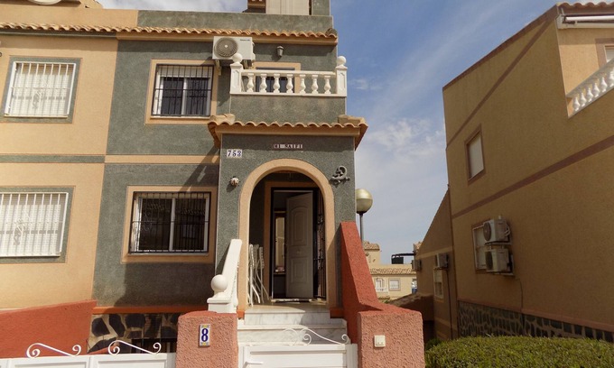 Gran Alacant Casa | Two bedroom Town house with basement, aircon, communal pool, wifi and sea views