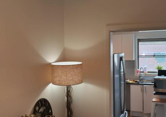 Clayton South Casa | Two separate rooms in Clayton South