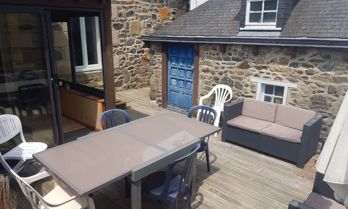 Saint-Quay-Portrieux Casa | Typical house for 6 people, quiet location 1km from the beach