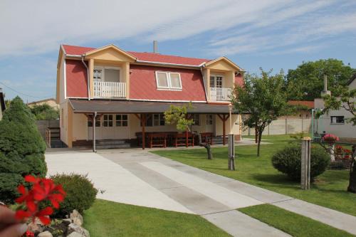 Velky Meder Apartamento | u Andrása