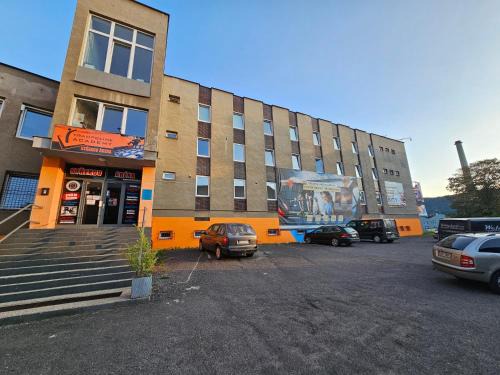 Usti nad Labem Apartamento | Ubytování Střekov Aréna