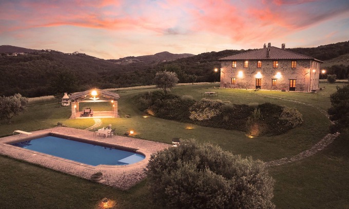 Compignano Apartamento | Ulisse Apartment at Il Casale di Ceci - Organic Estate in Umbria