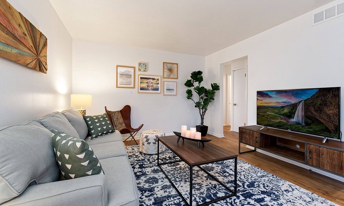 University Acres Condominio | Ultimate Chill Zone, BBQ, Bicicletas, ¡Se admiten mascotas!