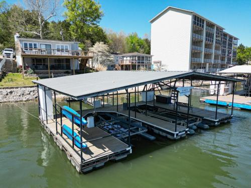 Climax Springs Casa | Ultimate Waterfront Getaway, Amazing Lake View