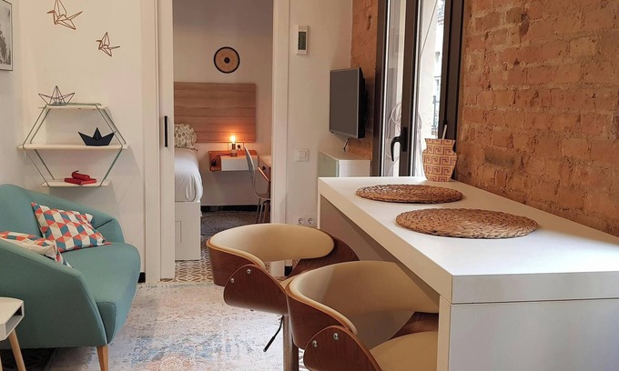 Ciutat Vella Apartamento | Uluwatu - Ideal homebase in Barceloneta !