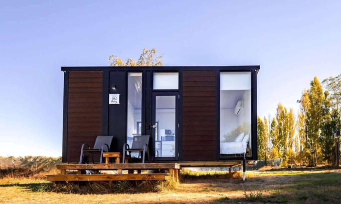 Clyde Casa | Under the Vines in Earnscleugh by Tiny Away