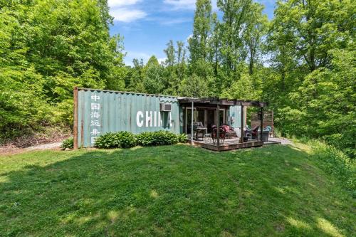 Somerdale Casa | Unique Dover Accommodation with a Hot Tub Perfect for Glamping in Ohio
