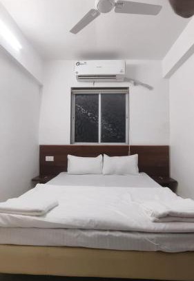 Pardi Casa | Unix Hotel And Guest House