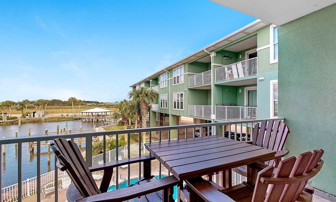 Fort Morgan Pines Condominio | Unwind at Navy Cove 2106 – Relaxing Bay Views!