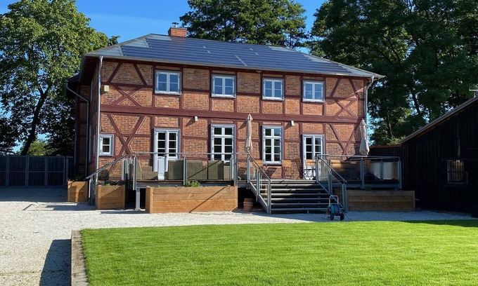 Stintenburg Casa | Vacation home at the Schaalsee the bridge house. A dream of peace and serenity.