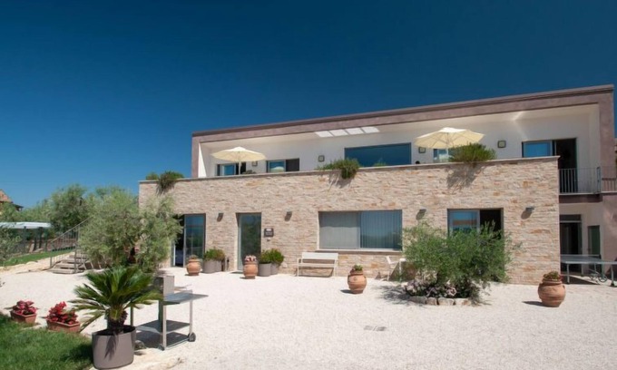 Loreto Casa | Casa de vacaciones Futura by Interhome