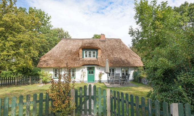 Ostenfeld Casa | Vacation home under thatch in Ostenfeld for up to 6 people