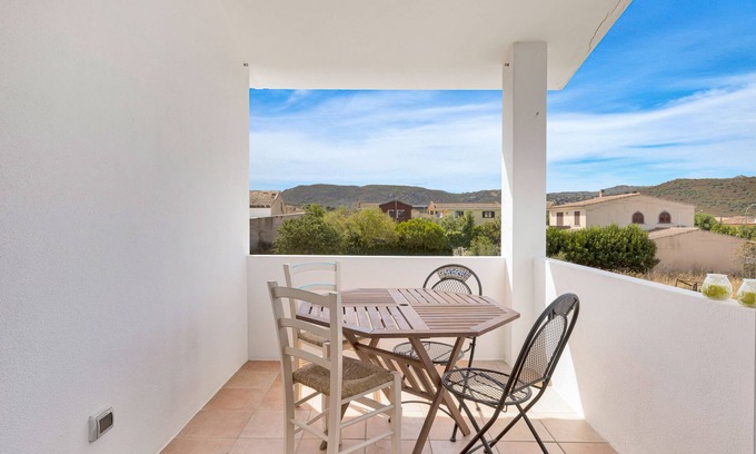 Loiri Casa | Casa de vacaciones "Villetta delle Rose" con jardín, terraza y balcón