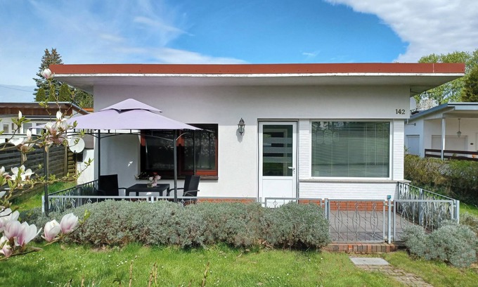 Rothenkirchen Casa | Vacation with dog, vacation home, 150m to the natural beach, fence + winter garden