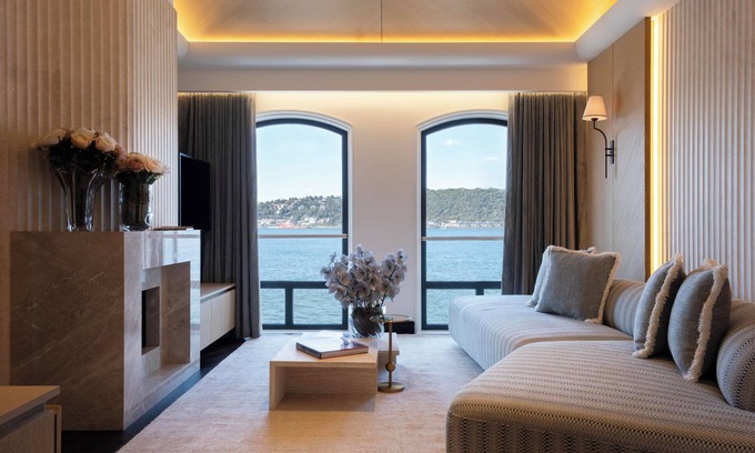 Cengelkoy Mahallesi Hotel | Vakko Hotel Sumahan Bosphorus