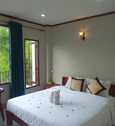 Vang Vieng Hotel | Vang Vieng Champa Resort