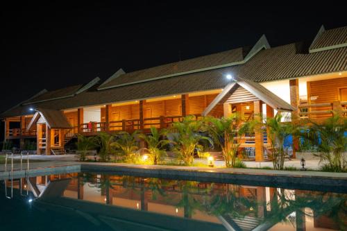 Vang Vieng Hotel | Vang Vieng Romantic Mountain View Resort
