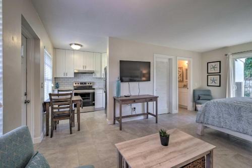 Central Beach Apartamento | Vero Beach Studio-Walk to Ocean and Restaurants
