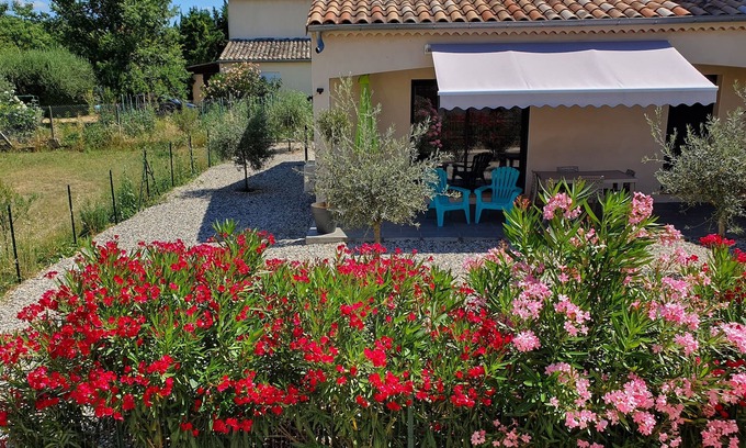Vallon-Pont-d'Arc Cabaña | GITE MUY BONITO CENTRO DE 4 PERSONAS VALLON PONT D'ARC