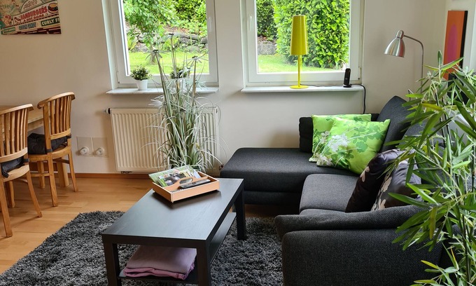 Solingen Apartamento | Very quiet, in almost green surroundings