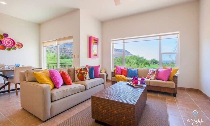 La Paz Casa | Vibrant Oceanview Home | Puerta Cortes | Golf Cart