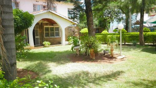 Kisumu Hotel | VICTORIA RIPPLE HOTEL { WINAM }