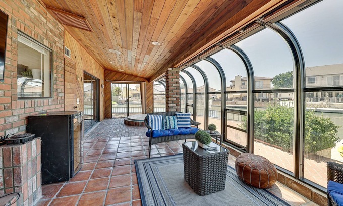 Victorville Casa | Victorville Lakefront Retreat: Fish, Dock + More