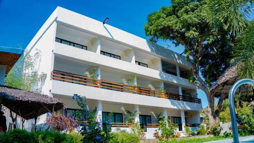Ambondrona Hotel | Villa Bako Hôtel