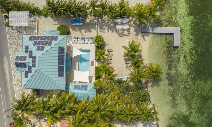 Rum Point Villa | Villa Bellagio- Hermosa casa de playa