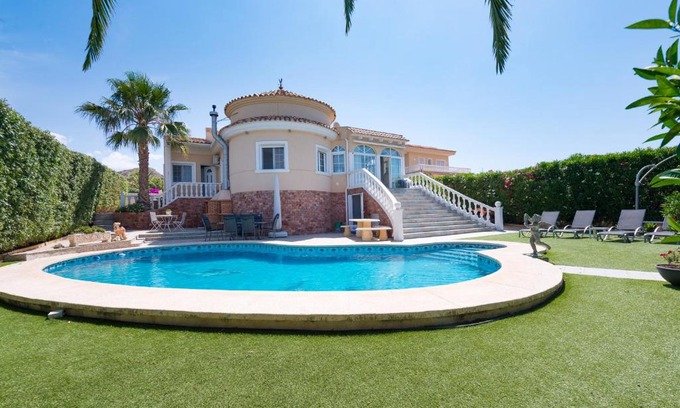 Hoya de los Patos Villa | Villa Bruges Busot 3 Bath 3 Bed
