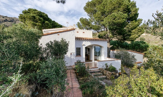 Colera Villa | Villa 'Casa Nostra - Tramuntana' cerca de la playa con vistas al mar y amplio jardín