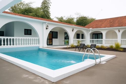 Pointe-Noire Casa | Villa Eden