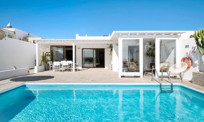 Playa Blanca Villa | Villa El Ancla