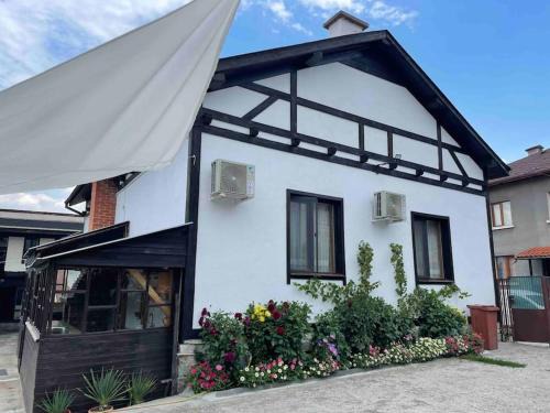 Old Town Casa | Villa Fest