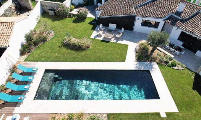 Saint-Clement-des-Baleines Villa | Villa La Saliere