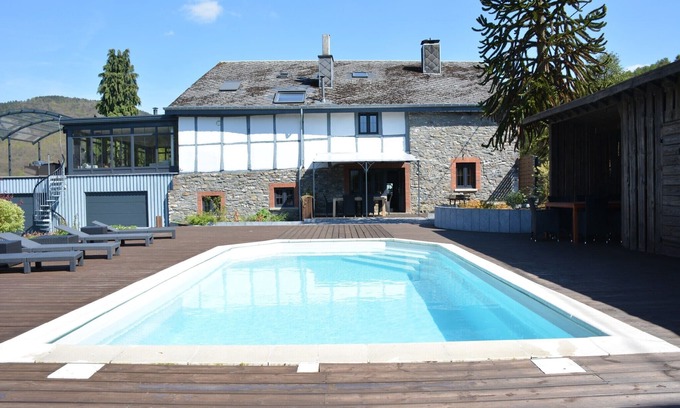 Grand Coo Casa | Villa en Stavelot con vistas al lago y jacuzzi.