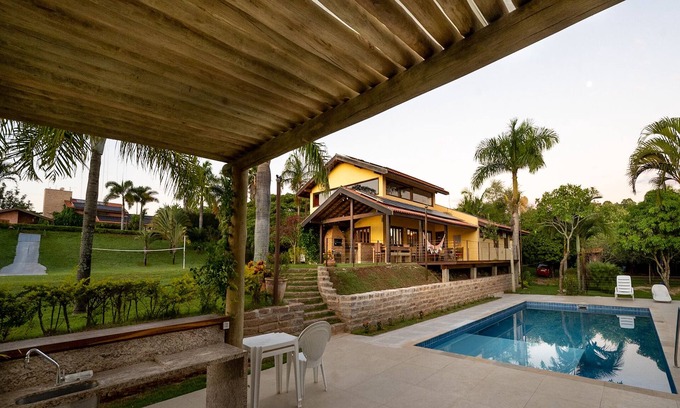 Tiete Cabaña | Casa rural en Tietê-SP con 11 habitaciones, 5 baños, canchas de tenis y voleibol, wifi