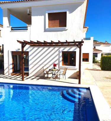 Caserio Los Tarquinos Villa | Villa Jacaranda Altaona Golf