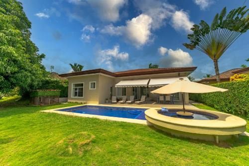 Esterillos Oeste Villa | Villa Jardin By Vacation Pura Vida