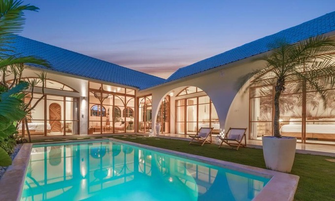 Umalas Villa | Villa Kanopi Luxurious 3BR Villa with Pool and Quick Beach Access