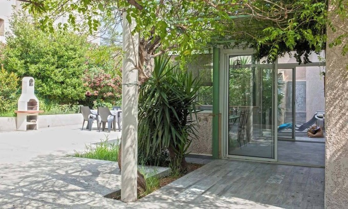 Biguglia Villa | Villa Karisma, agradable, contemporánea.