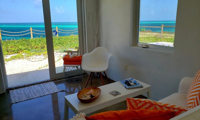 Cockburn Town Casa | Villa Kaya - Suite Naranja - Frente al Mar