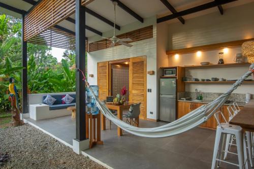 Chiguata Villa | Villa Lapa - Pool - 10-Min Walk to Shore