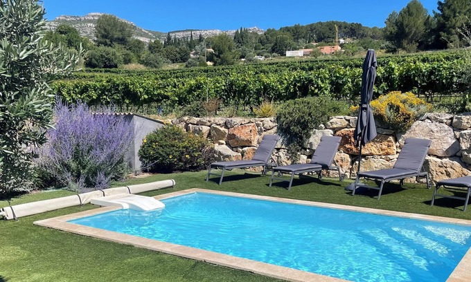 Roquevaire Casa | Villa ubicada en el corazón de Provenza con piscina privada en 3 hectáreas.