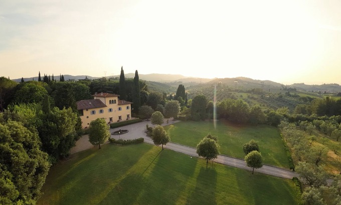Poggio a Caiano Villa | Villa Loretino - Ultimate Luxury in Florence