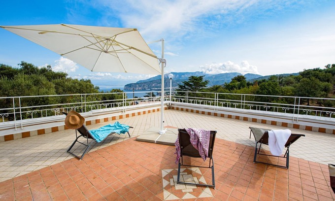Priora Villa | Villa Louise