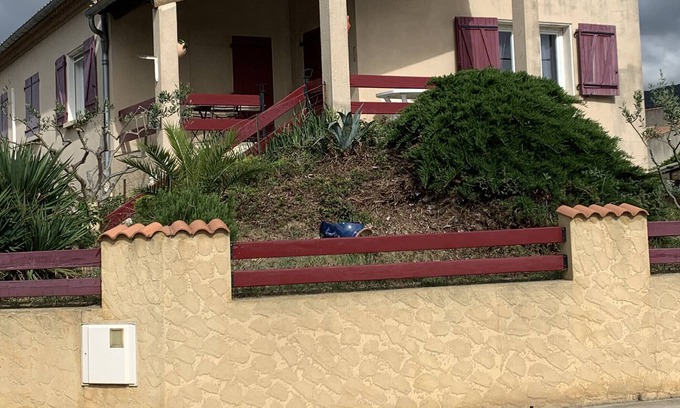 Felines-Minervois Villa | Villa "Maison Familiale Agréable" with Mountain View & Private Garden