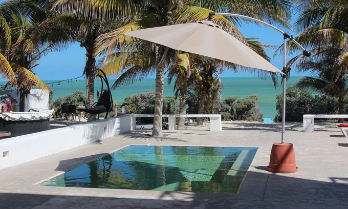 Chicxulub Puerto Casa | Villa Mercedes 2- Beach front house with all equipment